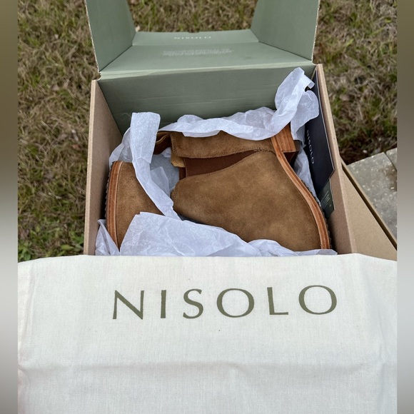 NWT Nisolo Everyday Chelsea Boot in Taupe Suede Size 8 - Picture 8 of 11